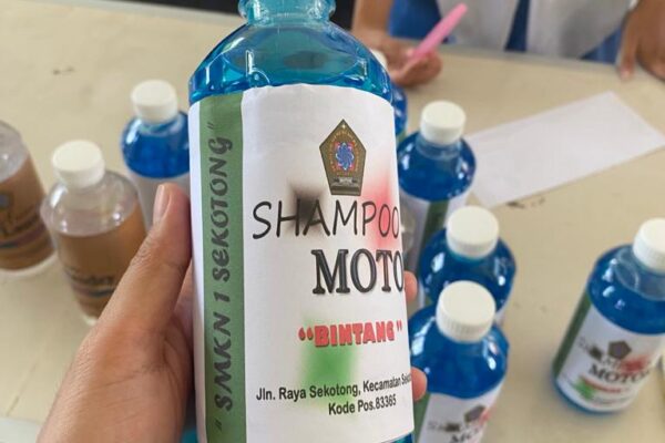 PRODUK ‘SHAMPO MOTOR” SMKN 1 SEKOTONG